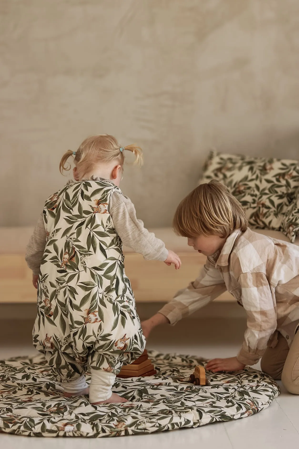 BABY SLEEPING BAG WOODLAND WITH LEGS